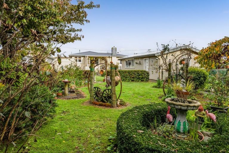 Photo of property in 50 Reid Avenue, Hawera, 4610