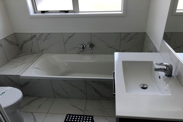 Photo of property in 19 Naeo Close, Papamoa Beach, Papamoa, 3118