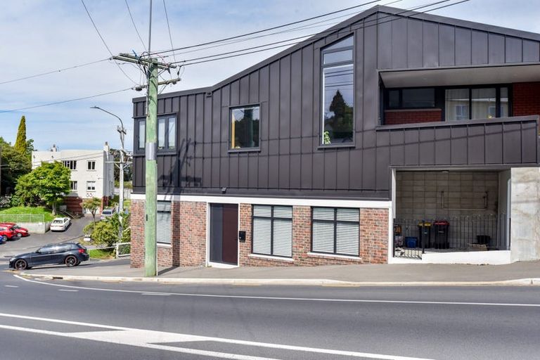 Photo of property in 69 Royal Terrace, Dunedin Central, Dunedin, 9016