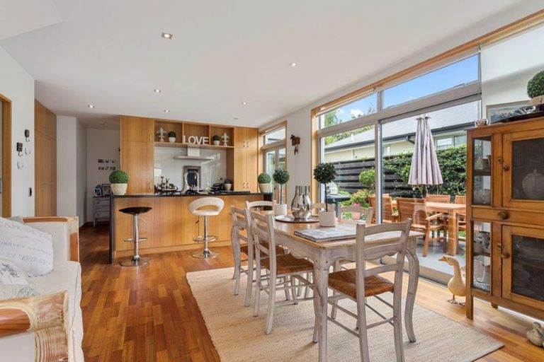 Photo of property in 72 Cox Street, Merivale, Christchurch, 8014