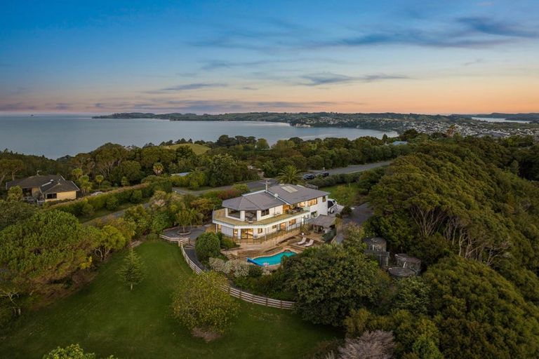 Photo of property in 2 Kauri Drive, Sandspit, Warkworth, 0982