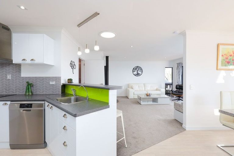 Photo of property in 1 Kamahi Way, Tahunanui, Nelson, 7011