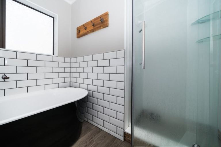 Photo of property in 33 Kowhai Street, Tokomaru, Palmerston North, 4474