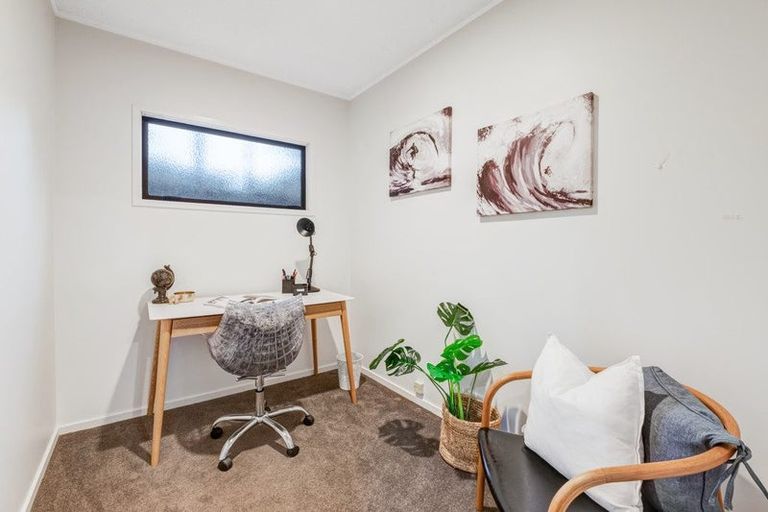 Photo of property in 54 The Circle, Manly, Whangaparaoa, 0930