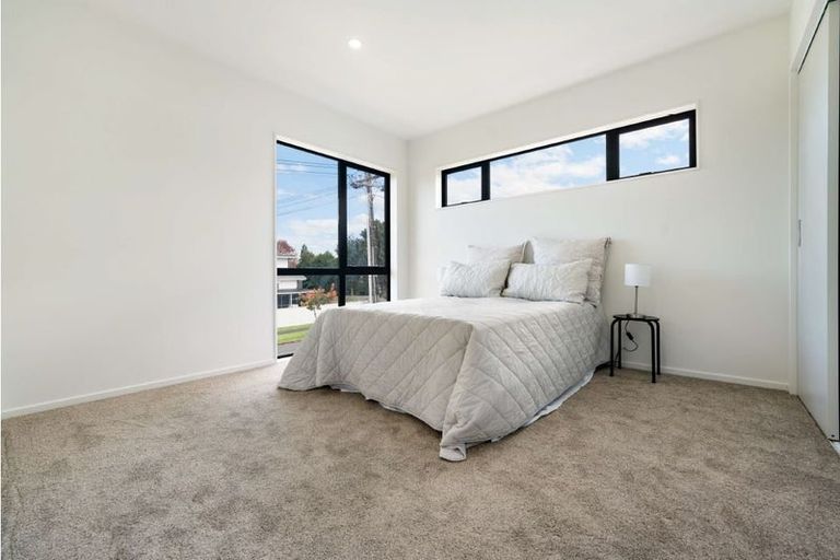 Photo of property in 14b York Road, Papatoetoe, Auckland, 2104