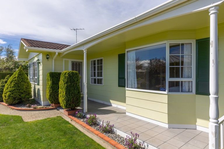 Photo of property in 82 Mclauchlan Street, Springlands, Blenheim, 7201