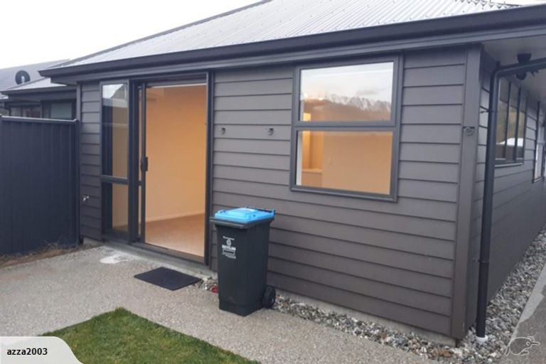 Photo of property in 16 Violet Way, Lower Shotover, Queenstown, 9304