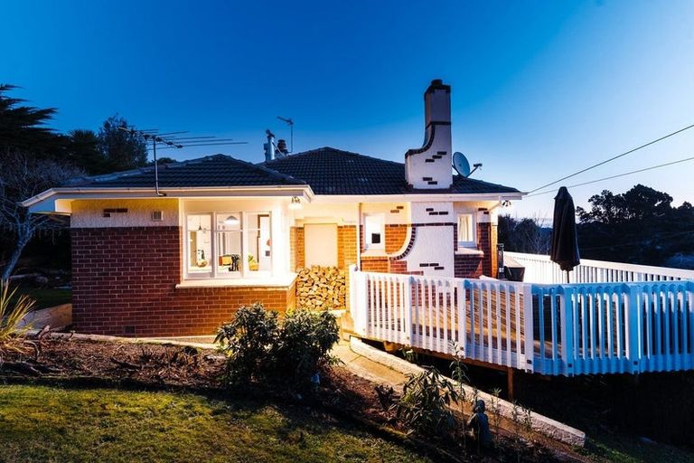 Photo of property in 30 Northview Crescent, Belleknowes, Dunedin, 9011