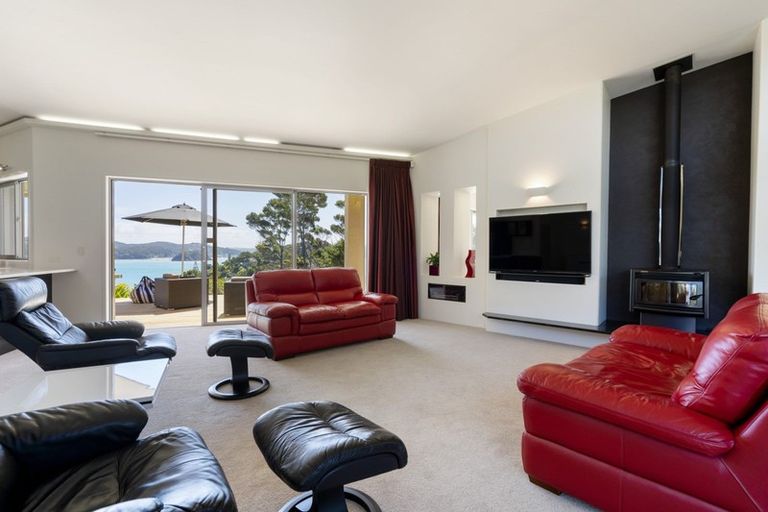 Photo of property in 10 Paine Brown Way, Russell, 0272