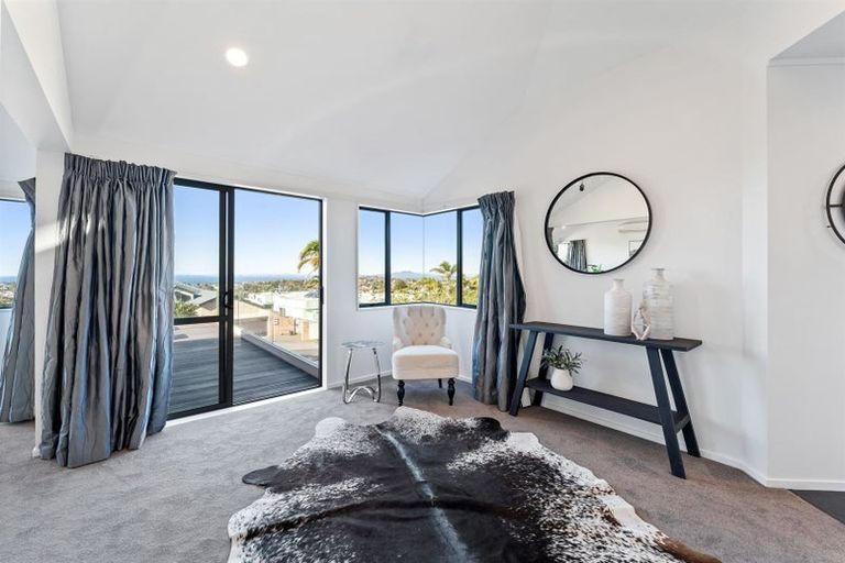 Photo of property in 6 Elsfield Place, Torbay, Auckland, 0630