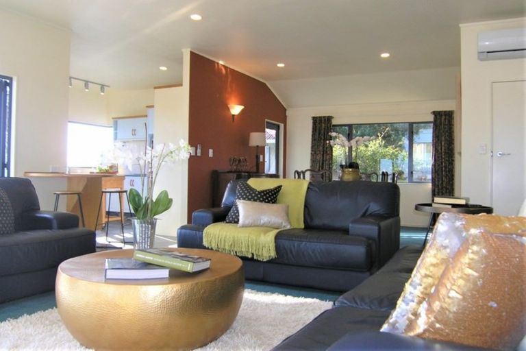 Photo of property in 115b Chaucer Road, Hospital Hill, Napier, 4110