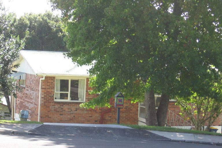 Photo of property in 14 Vienna Place, Birkenhead, Auckland, 0626
