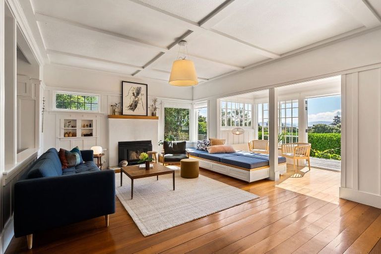 Photo of property in 4 Manuka Terrace, Eastbourne, Lower Hutt, 5013