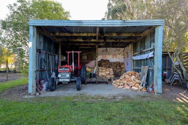 Photo of property in 167 Whitby Road, Wakefield, 7025