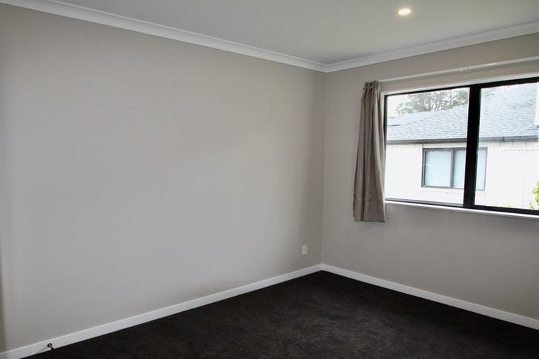 Photo of property in 8 Blewitt Court, Swanson, Auckland, 0614