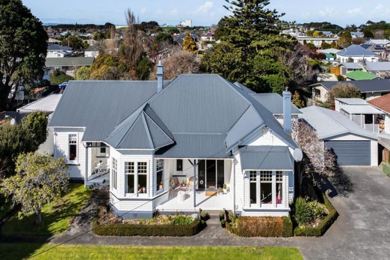 Photo of property in 33 Dives Avenue, Hawera, 4610