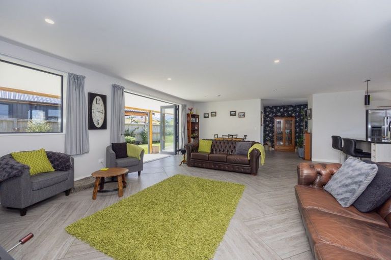 Photo of property in 11 Teal Place, Lake Hawea, Wanaka, 9382