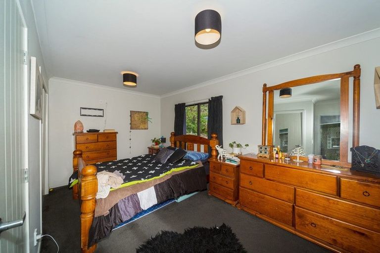 Photo of property in 65 Seaview Road, Marfell, New Plymouth, 4310