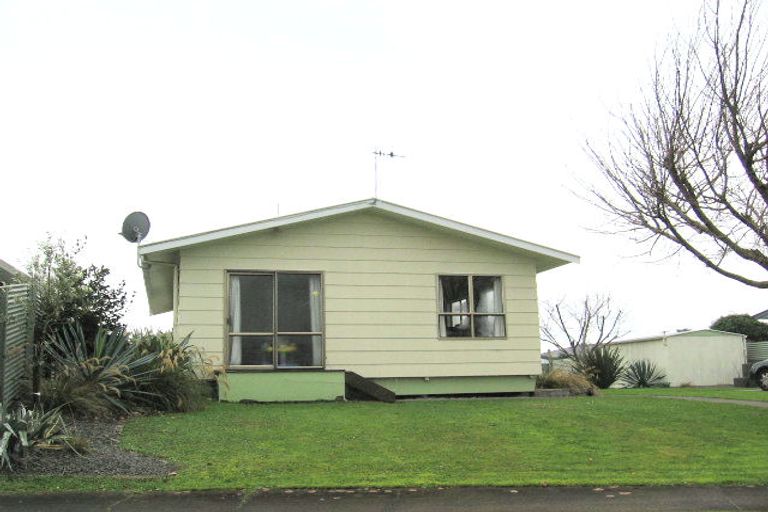 Photo of property in 11 Pryde Place, Feilding, 4702
