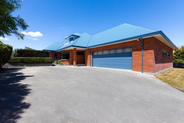 Photo of property in 122 Guy Street, Dannevirke, 4930