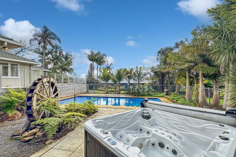 Photo of property in 27 Pa Road, Kerikeri, 0230