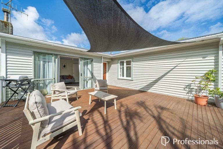 Photo of property in 143 Wellington Road, Wainuiomata, Lower Hutt, 5014