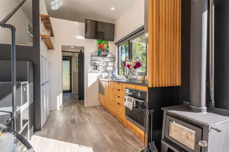 Photo of property in 51 Ipswich Street, Hampden, 9410