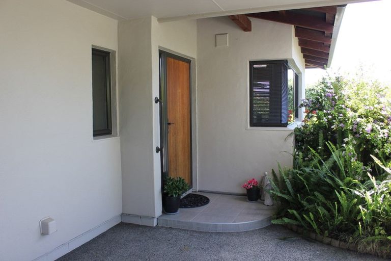 Photo of property in 2 Saint Hill Lane, Havelock North, 4130
