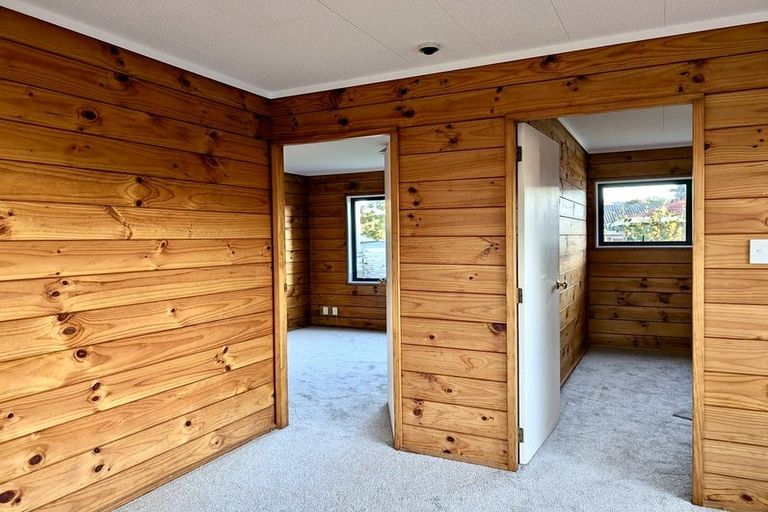 Photo of property in 5 Indus Place, Half Moon Bay, Auckland, 2012