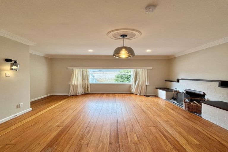 Photo of property in 5a Avalon Crescent, Avalon, Lower Hutt, 5011