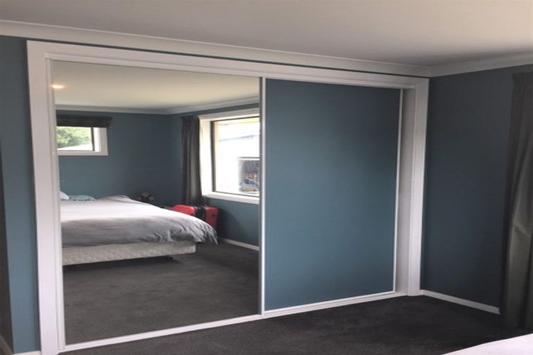 Photo of property in 87 Farquhars Road, Redwood, Christchurch, 8051