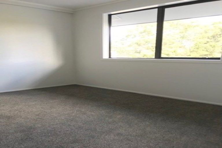 Photo of property in 10a/30 Westward Ho, Glen Eden, Auckland, 0602