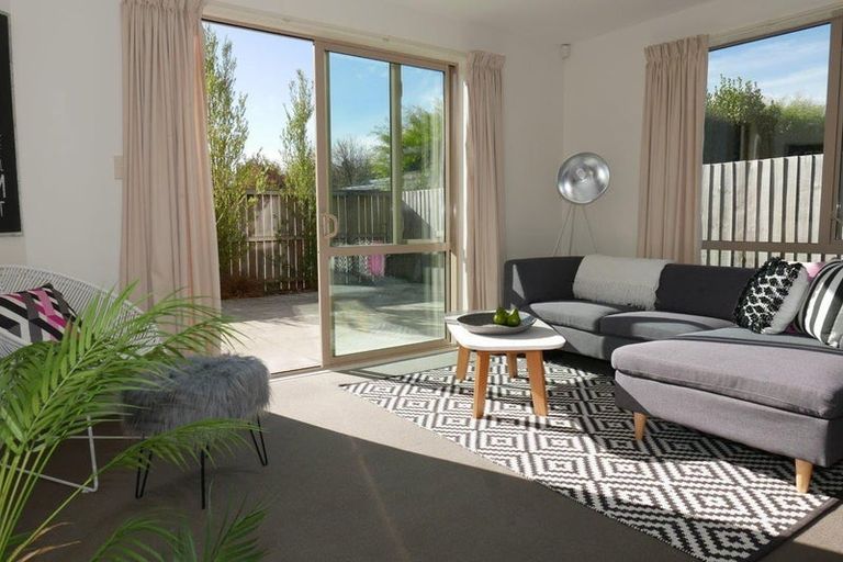 Photo of property in 560 Gloucester Street, Linwood, Christchurch, 8011