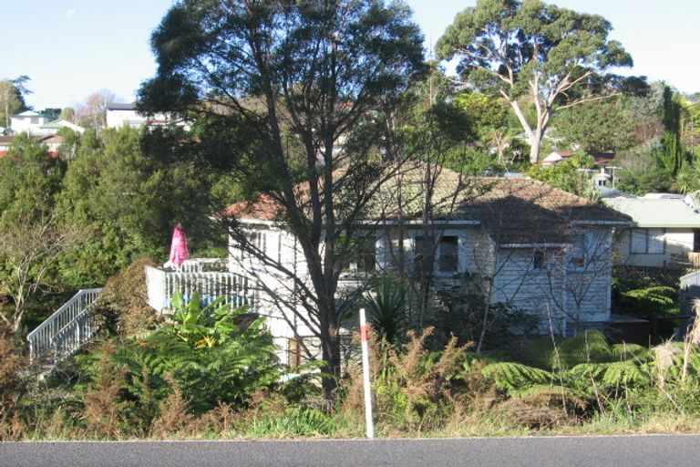 Photo of property in 28 Candia Road, Swanson, Auckland, 0614