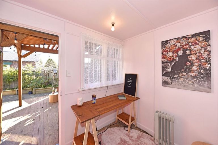 Photo of property in 104 Condell Avenue, Papanui, Christchurch, 8053