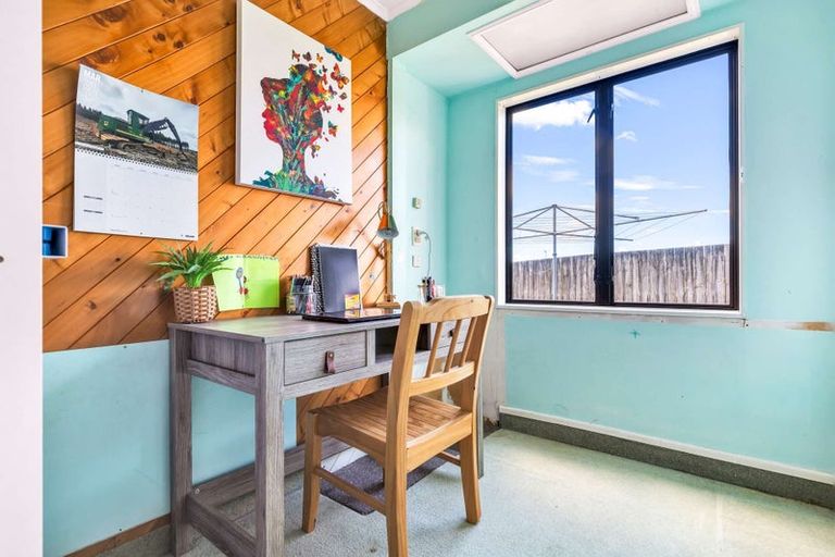 Photo of property in 3 Memphis Place, Pomare, Rotorua, 3015