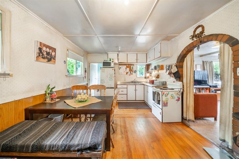 Photo of property in 16 Maymorn Road, Te Marua, Upper Hutt, 5018