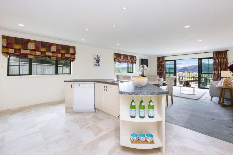 Photo of property in 51 Riverstone Drive, Riverstone Terraces, Upper Hutt, 5018