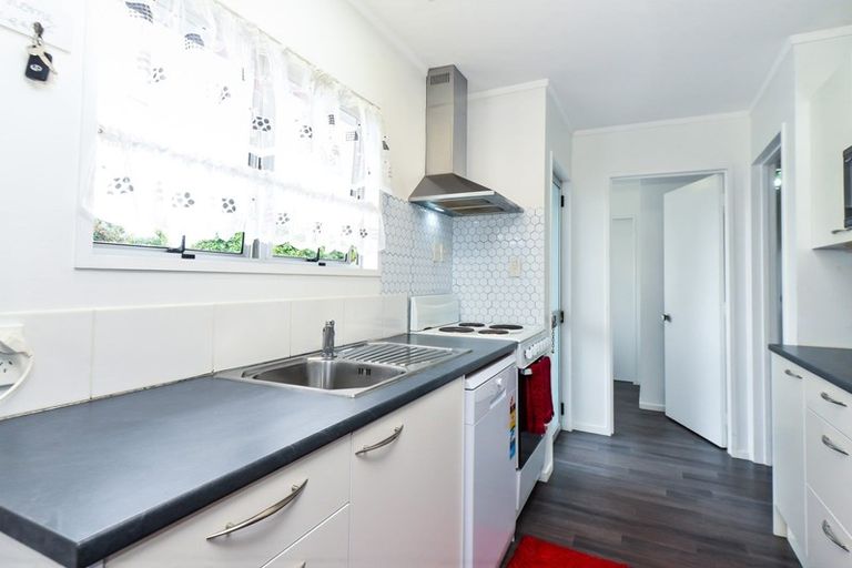 Photo of property in 33 Hyde Avenue, Nawton, Hamilton, 3200