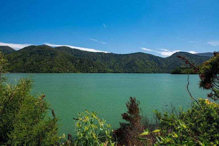 Photo of property in 2 Cook Street, Havelock, 7100