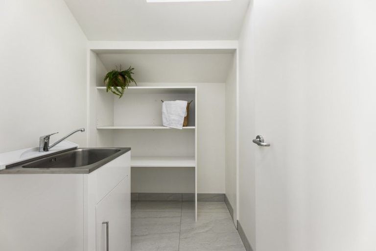 Photo of property in 1 Overdale Drive, Cashmere, Christchurch, 8022