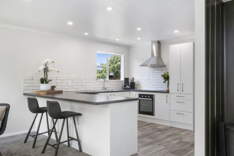 Photo of property in 13 Glengarry Place, Hilltop, Taupo, 3330