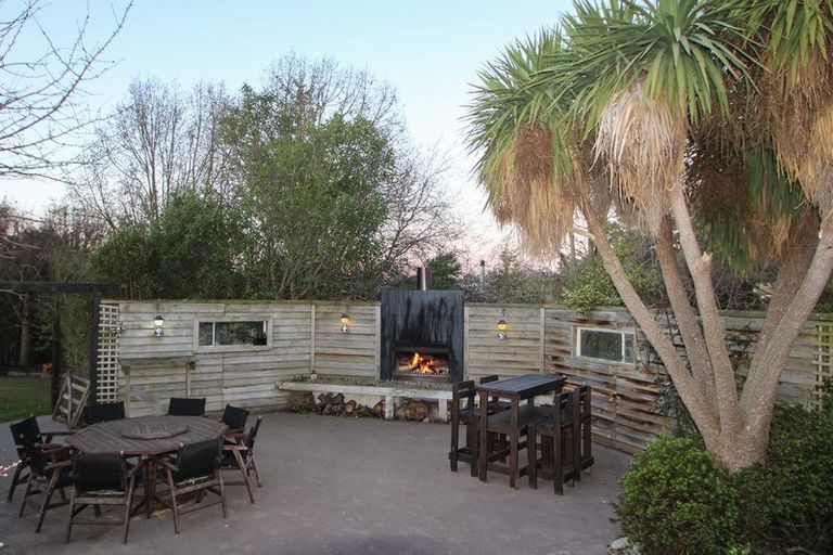 Photo of property in 28 Grove Avenue, Weston, Oamaru, 9401