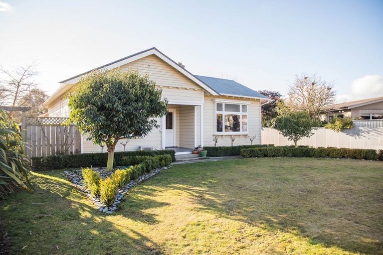 Photo of property in 139 Main Road, Pleasant Point, 7903