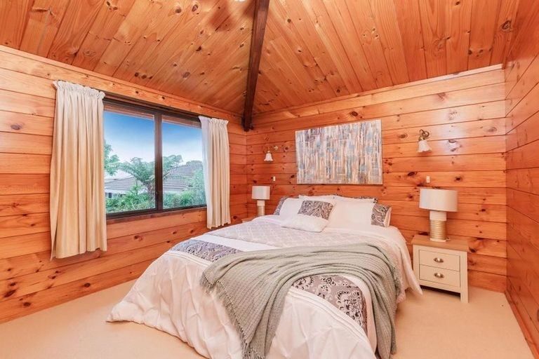 Photo of property in 2/7 Waterloo Road, Milford, Auckland, 0620