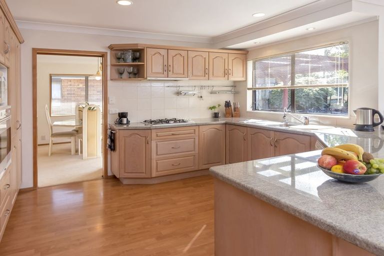 Photo of property in 23 Cornelian Crescent, Half Moon Bay, Auckland, 2012