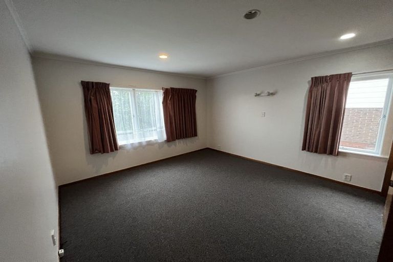 Photo of property in 752 East Coast Road, Pinehill, Auckland, 0630