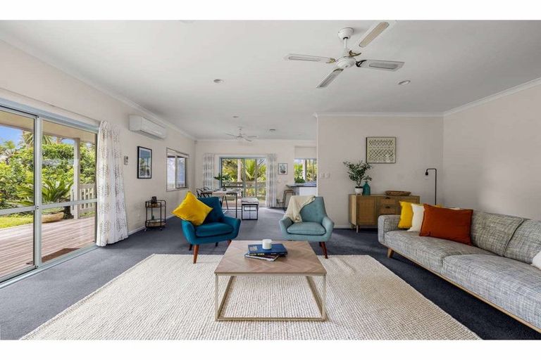 Photo of property in 33a Skudders Beach Road, Kerikeri, 0294