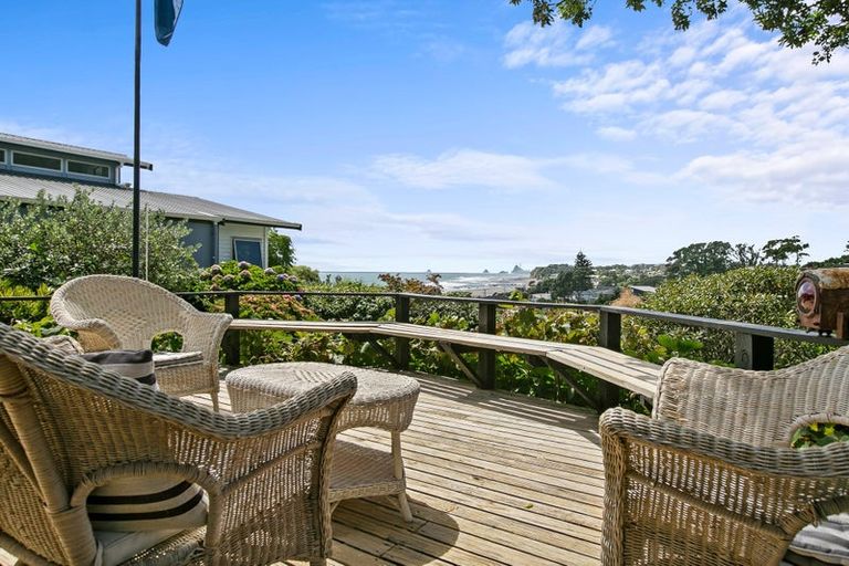 Photo of property in 7 Linda Street, Oakura, 4314