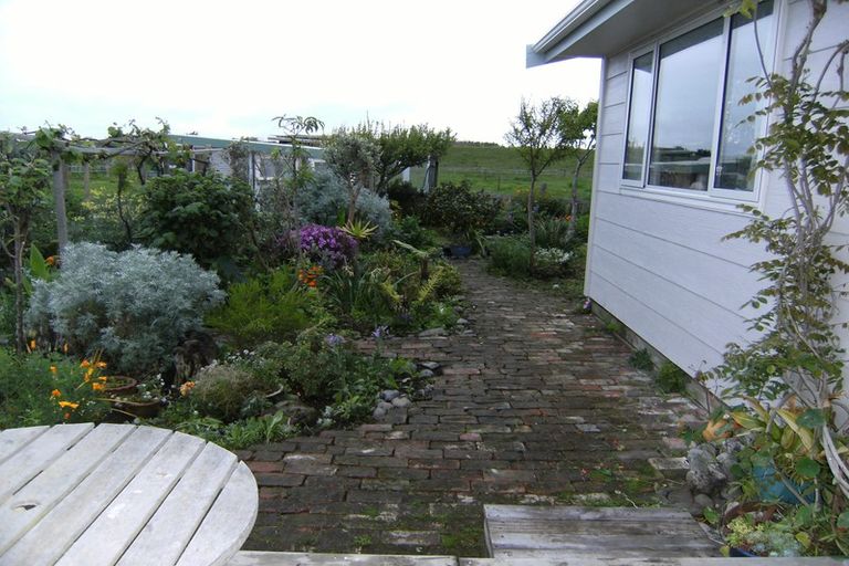 Photo of property in 41 Nuku Street, Tangimoana, 4822